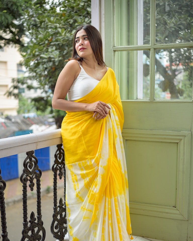 YELLOW_COLOR_DIGITAL_PRINTED_SOFT_LINEN_SAREE_EUJA3PJSAF_2025-02-18_2