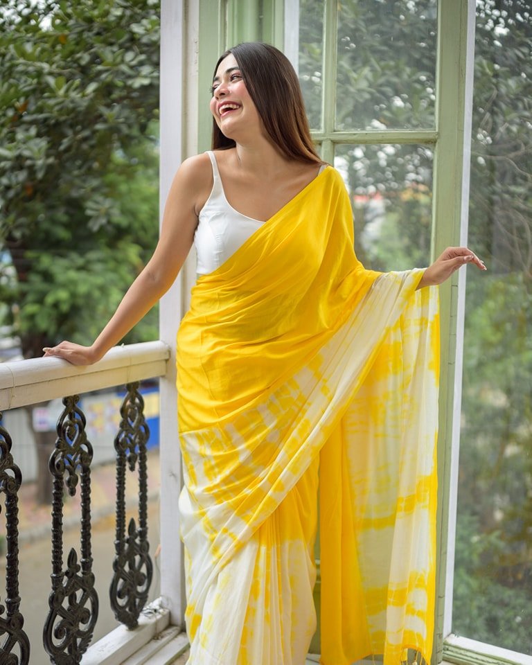 YELLOW_COLOR_DIGITAL_PRINTED_SOFT_LINEN_SAREE_JCE2T8F3MB_2025-02-18_1